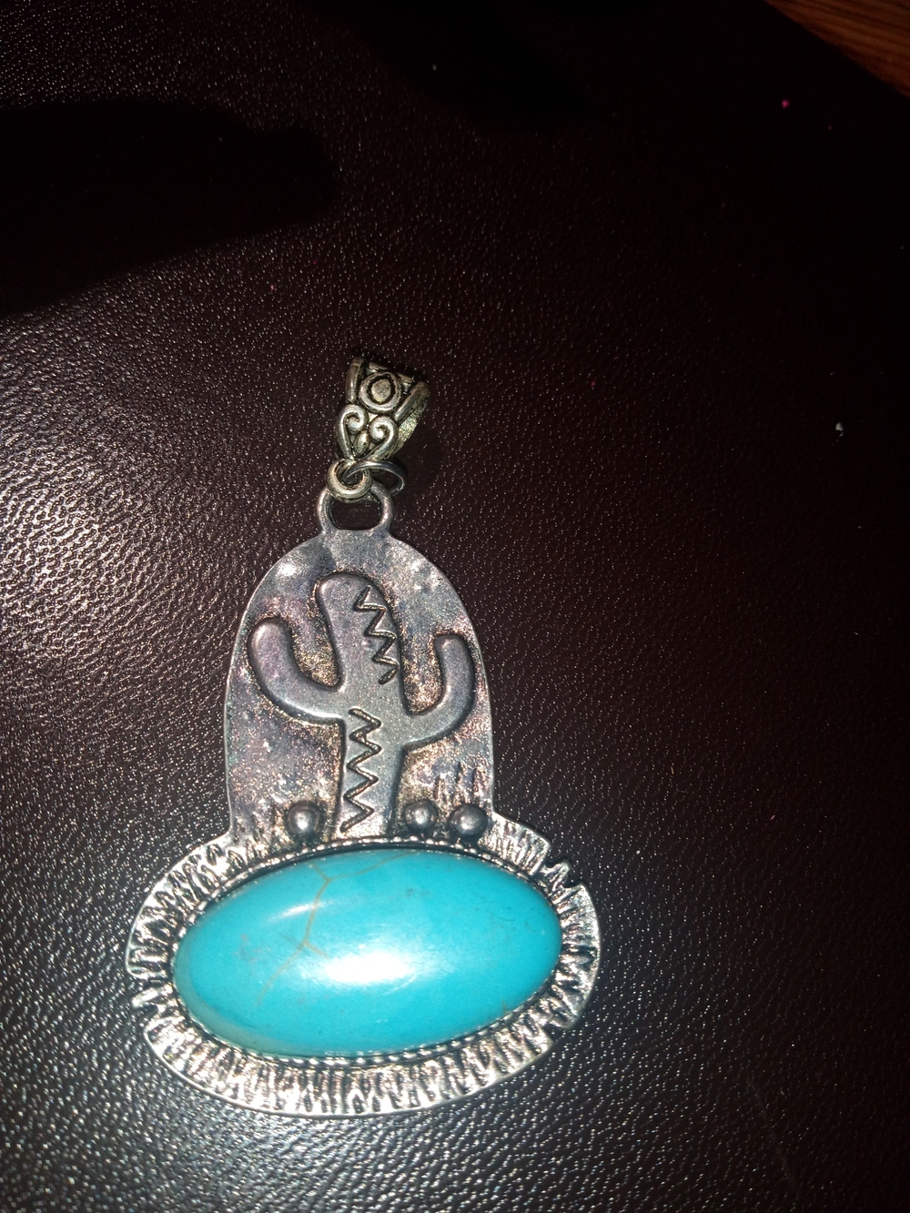 Turquoise Oval Cactus Pendant Necklace - Silver Tone